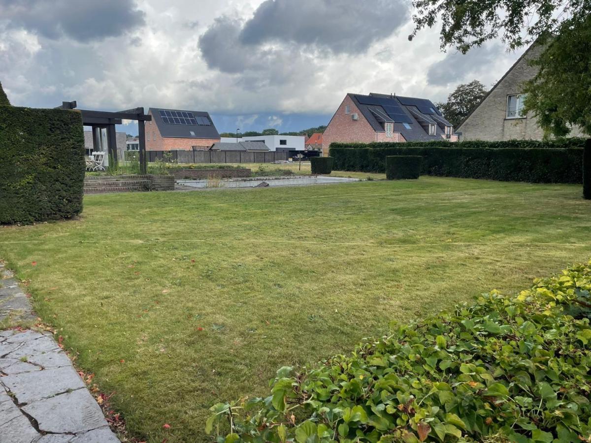 B&B The White House Wielsbeke Exteriör bild